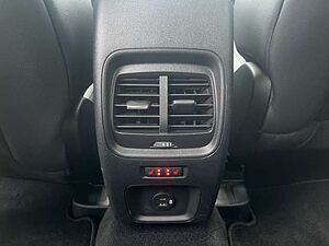 Ford  Plug-In Hybrid Titanium Head-up-display B&O